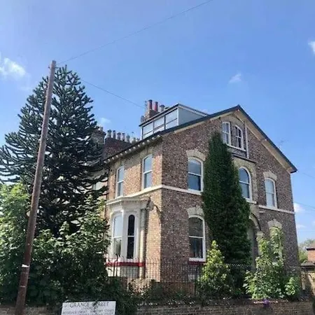 Riverside Walk York Exterior photo